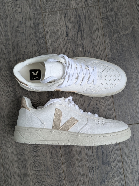 Veja Shoes - Veja V-10 Leather Sneakers in White with Gold/Beige Accents